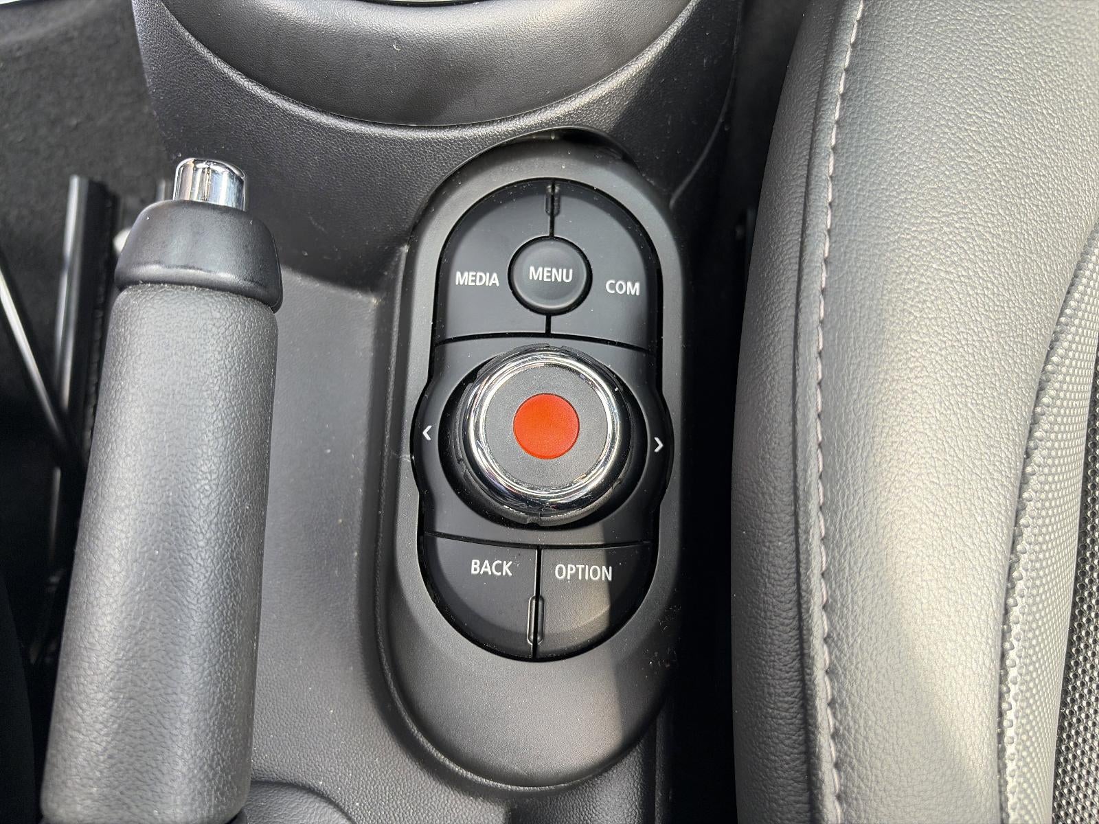 2022 MINI Oxford Edition Hardtop 2 Door Oxford Edition