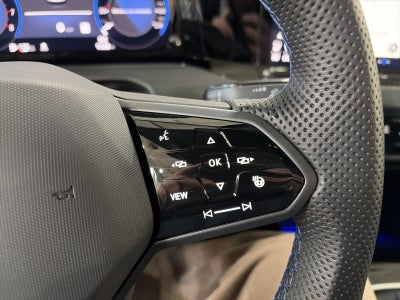 2024 Volkswagen Golf R 2.0T Manual