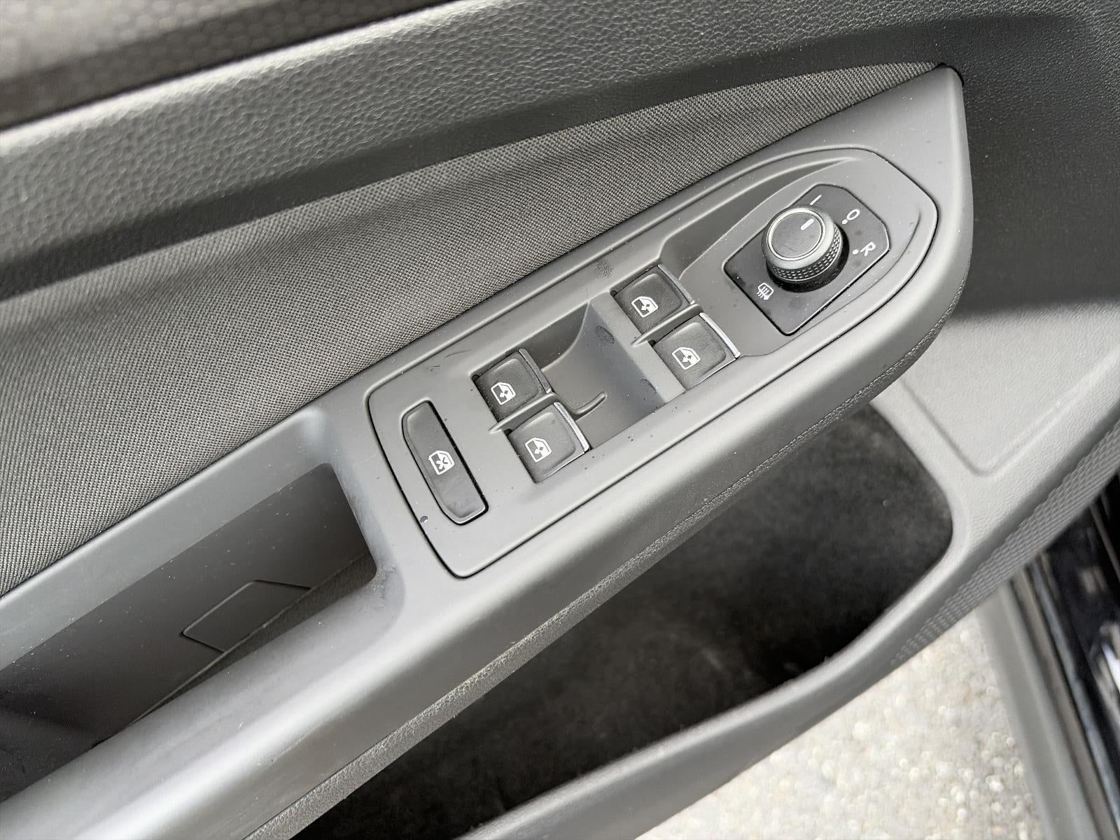 2022 Volkswagen Golf GTI 2.0T SE DSG