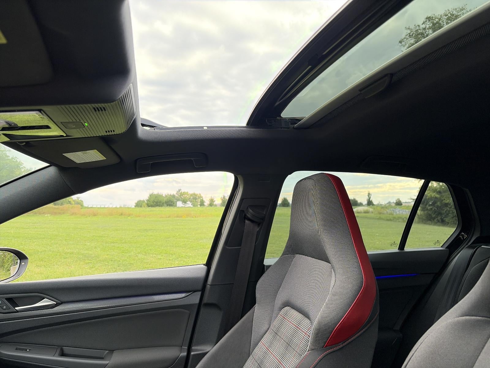 2022 Volkswagen Golf GTI 2.0T SE DSG