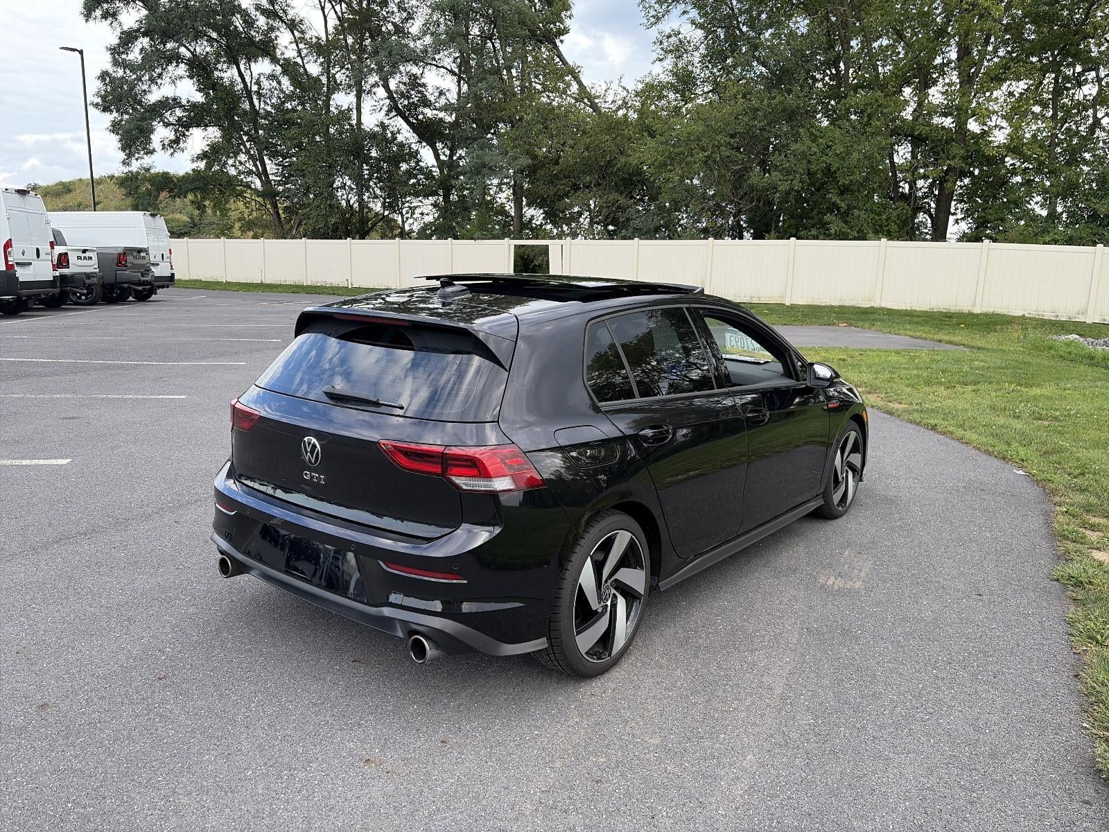 2022 Volkswagen Golf GTI 2.0T SE DSG