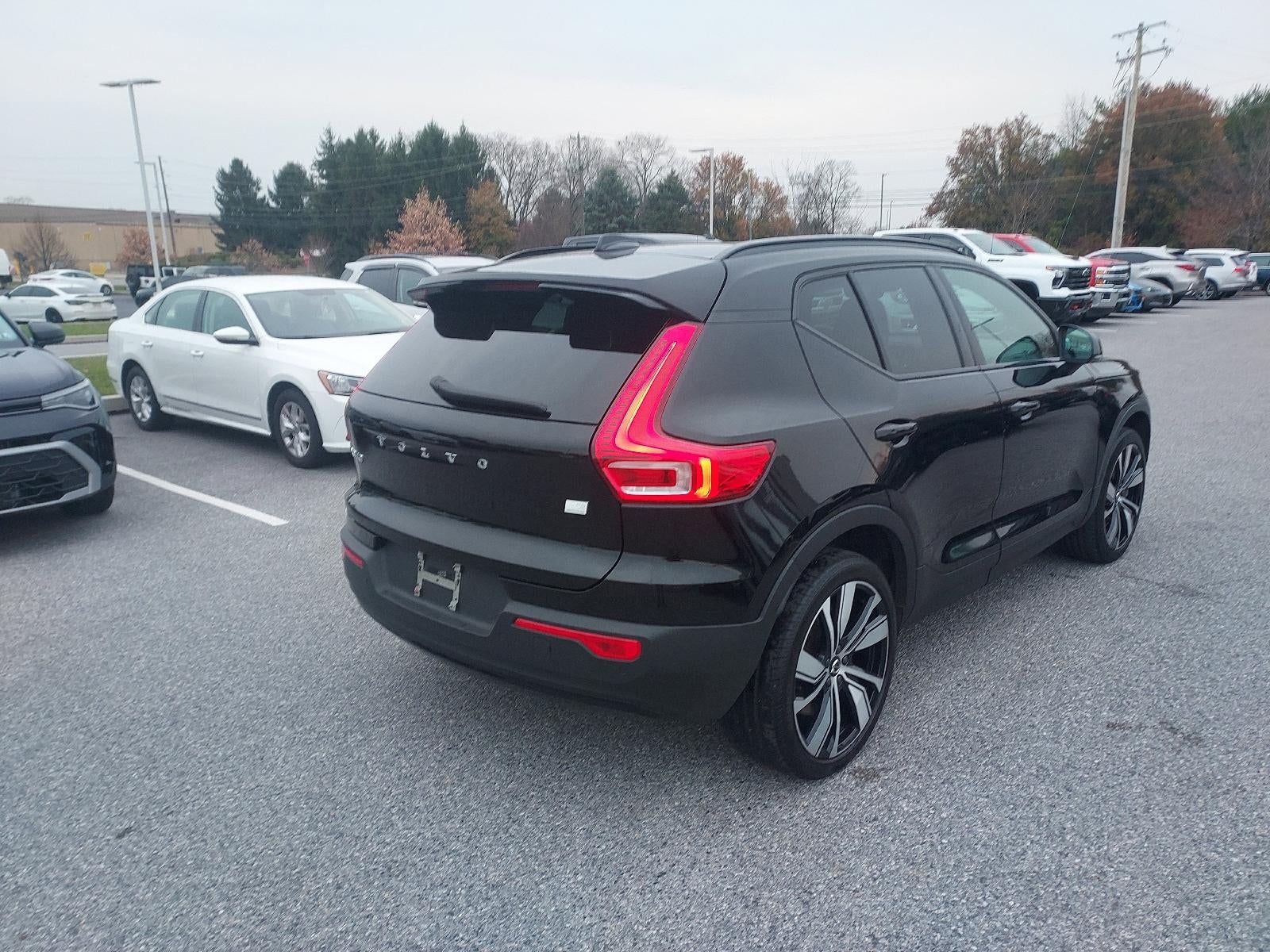 2021 Volvo XC40 Recharge P8 eAWD Pure Electric