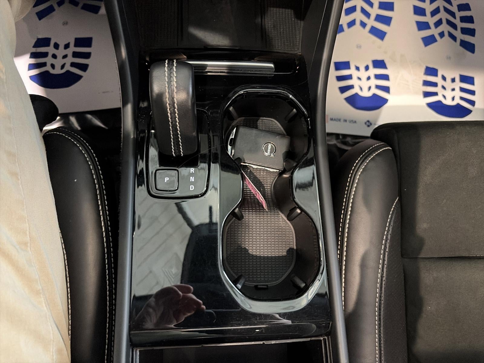 2021 Volvo XC40 Recharge P8 eAWD Pure Electric