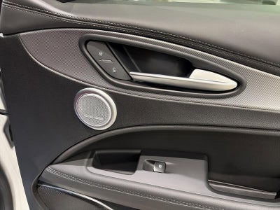 2023 Alfa Romeo Stelvio Veloce AWD