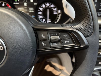 2023 Alfa Romeo Stelvio Veloce AWD