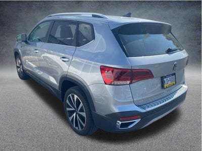 2023 Volkswagen Taos SE FWD