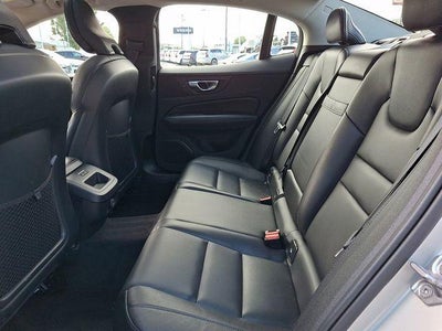 2021 Volvo S60 T5 AWD Momentum