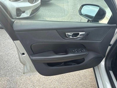 2021 Volvo S60 T5 AWD Momentum