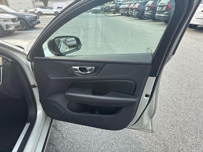 2021 Volvo S60 T5 AWD Momentum