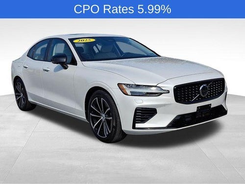 2025 Volvo S60 Plug-In Hybrid T8 AWD Plus