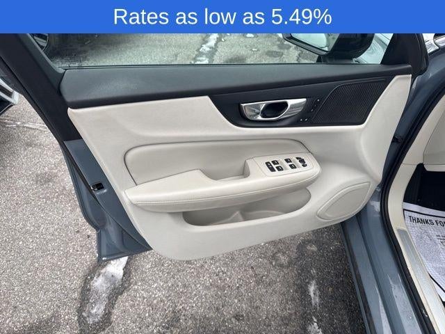 2023 Volvo S60 Recharge Plug-In Hybrid T8 eAWD PHEV Plus Dark Theme