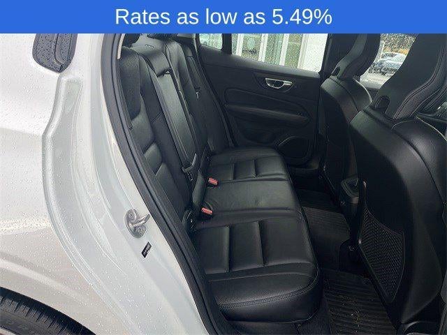 2024 Volvo S60 B5 FWD Plus Dark Theme