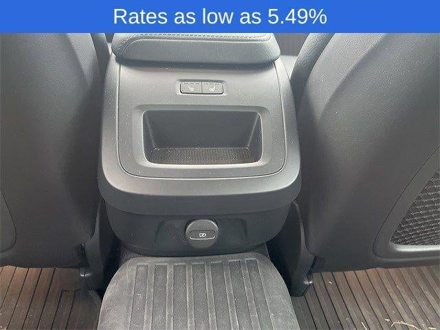 2024 Volvo S60 B5 FWD Plus Dark Theme