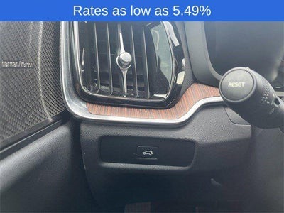 2024 Volvo S60 B5 FWD Plus Dark Theme