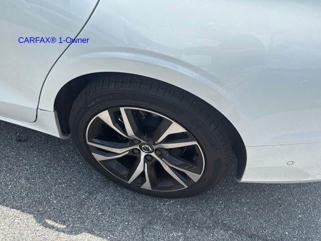 2025 Volvo S60 B5 AWD Plus