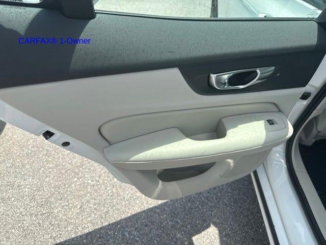 2025 Volvo S60 B5 AWD Plus