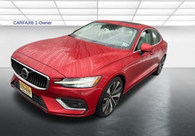 2023 Volvo S60 B5 AWD Ultimate Bright Theme
