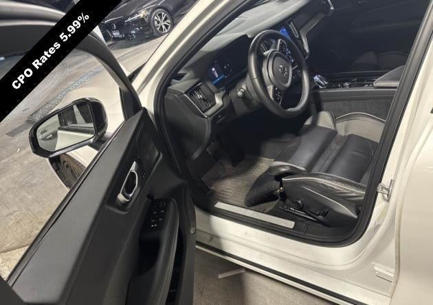 2024 Volvo S60 B5 AWD Plus Black Edition