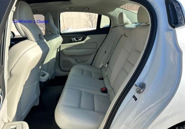 2024 Volvo S60 B5 AWD Plus Dark Theme