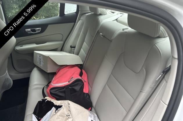 2024 Volvo S60 B5 AWD Ultimate Dark Theme