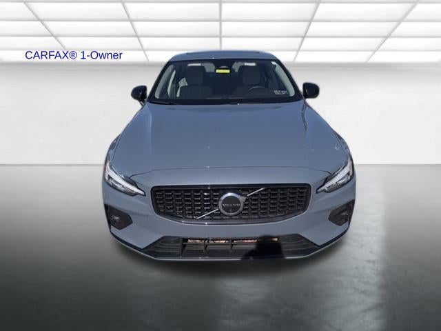 2023 Volvo S60 B5 AWD Plus Dark Theme
