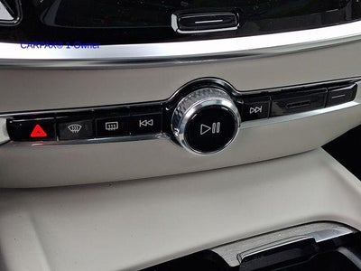 2023 Volvo S60 B5 AWD Plus Dark Theme