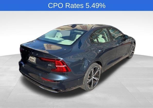 2023 Volvo S60 B5 AWD Plus Dark Theme