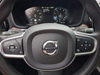 2022 Volvo S60 B5 AWD Momentum