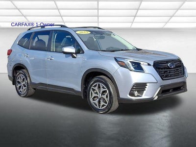 2023 Subaru Forester Premium CVT