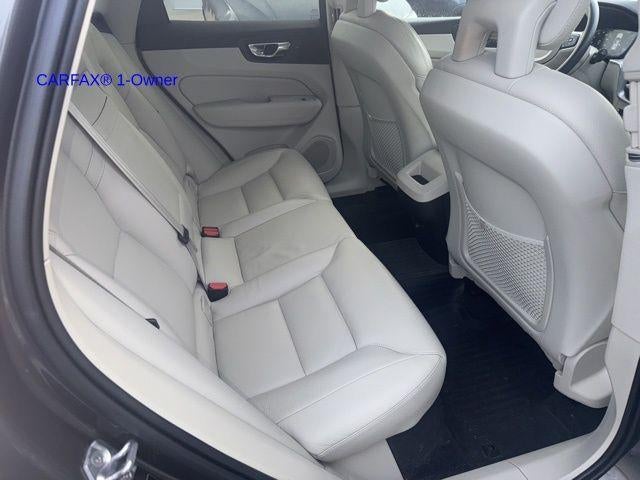 2018 Volvo XC60 T5 AWD Momentum