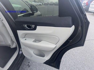 2018 Volvo XC60 T5 AWD Momentum