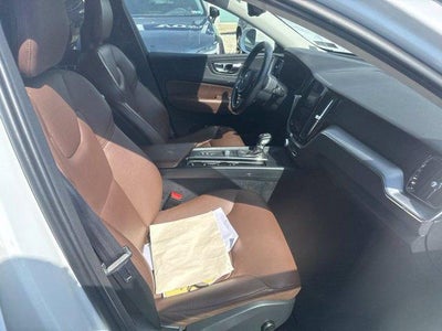 2018 Volvo XC60 T5 AWD Momentum