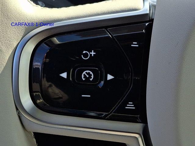 2023 Volvo XC90 B6 AWD Ultimate 6P