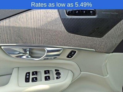 2023 Volvo XC90 B6 AWD Plus 6P