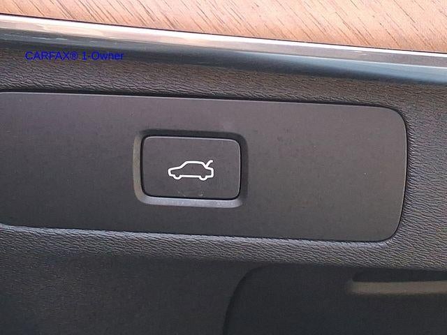 2023 Volvo XC90 B6 AWD Plus 6P