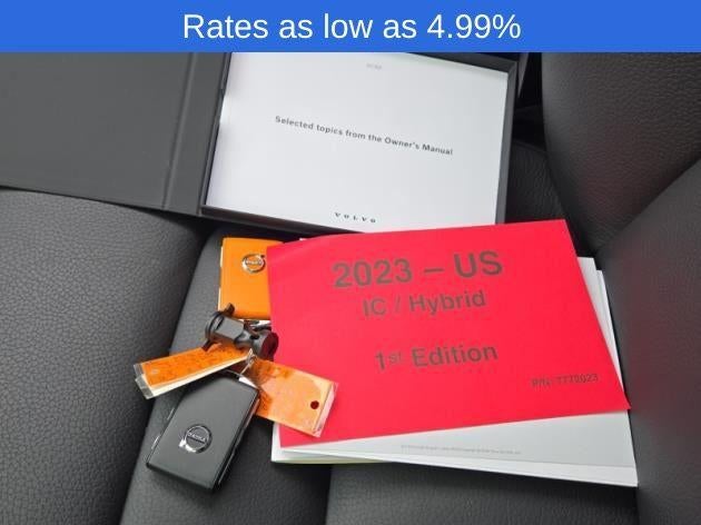 2023 Volvo XC90 B6 AWD Plus 6P