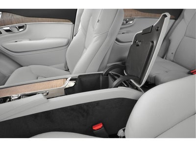 2025 Volvo XC90 B6 AWD Plus 6-Seater