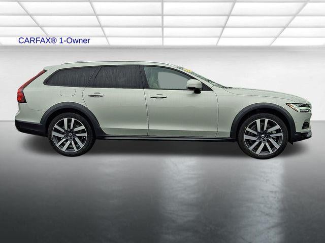 2022 Volvo V90 Cross Country B6 AWD