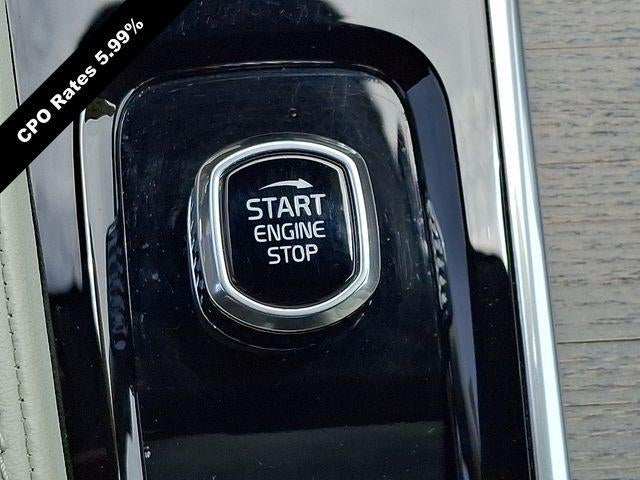 2025 Volvo XC90 B6 AWD Plus 7-Seater