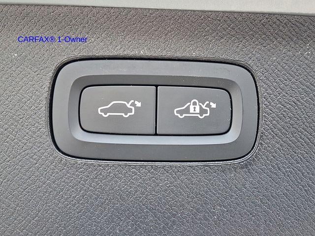 2024 Volvo XC90 B6 AWD Plus Bright Theme 7P