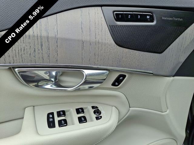 2025 Volvo XC90 B6 AWD Plus 7-Seater
