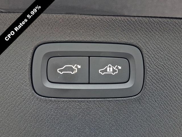 2025 Volvo XC90 B6 AWD Plus 7-Seater
