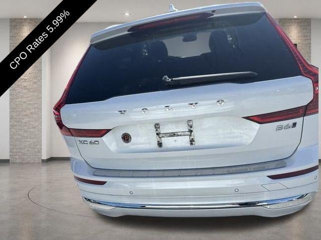 2023 Volvo XC60 B6 AWD Ultimate Bright Theme
