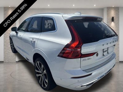2023 Volvo XC60 B6 AWD Ultimate Bright Theme