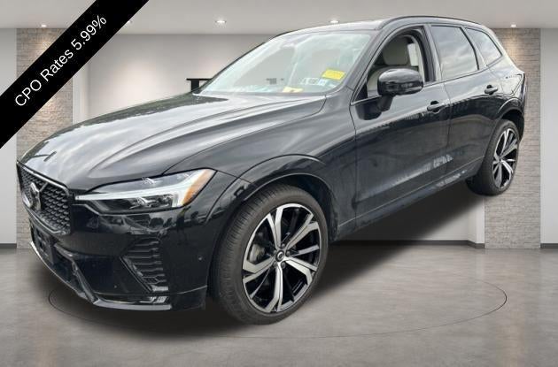 2023 Volvo XC60 B6 AWD Ultimate Dark Theme