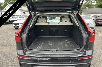 2023 Volvo XC60 B6 AWD Ultimate Dark Theme