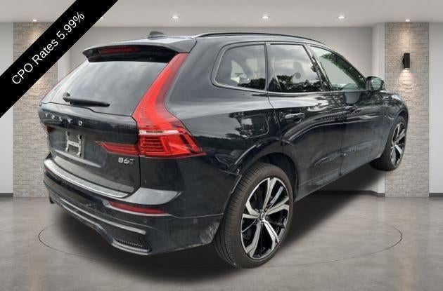 2023 Volvo XC60 B6 AWD Ultimate Dark Theme