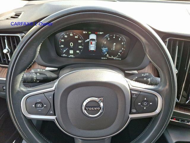 2021 Volvo XC60 T5 AWD Momentum