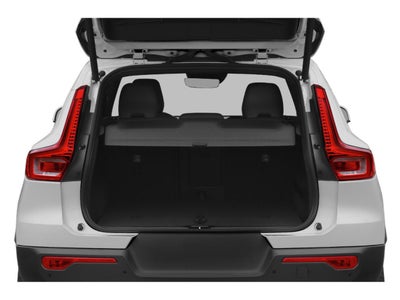 2020 Volvo XC40 T5 AWD Momentum