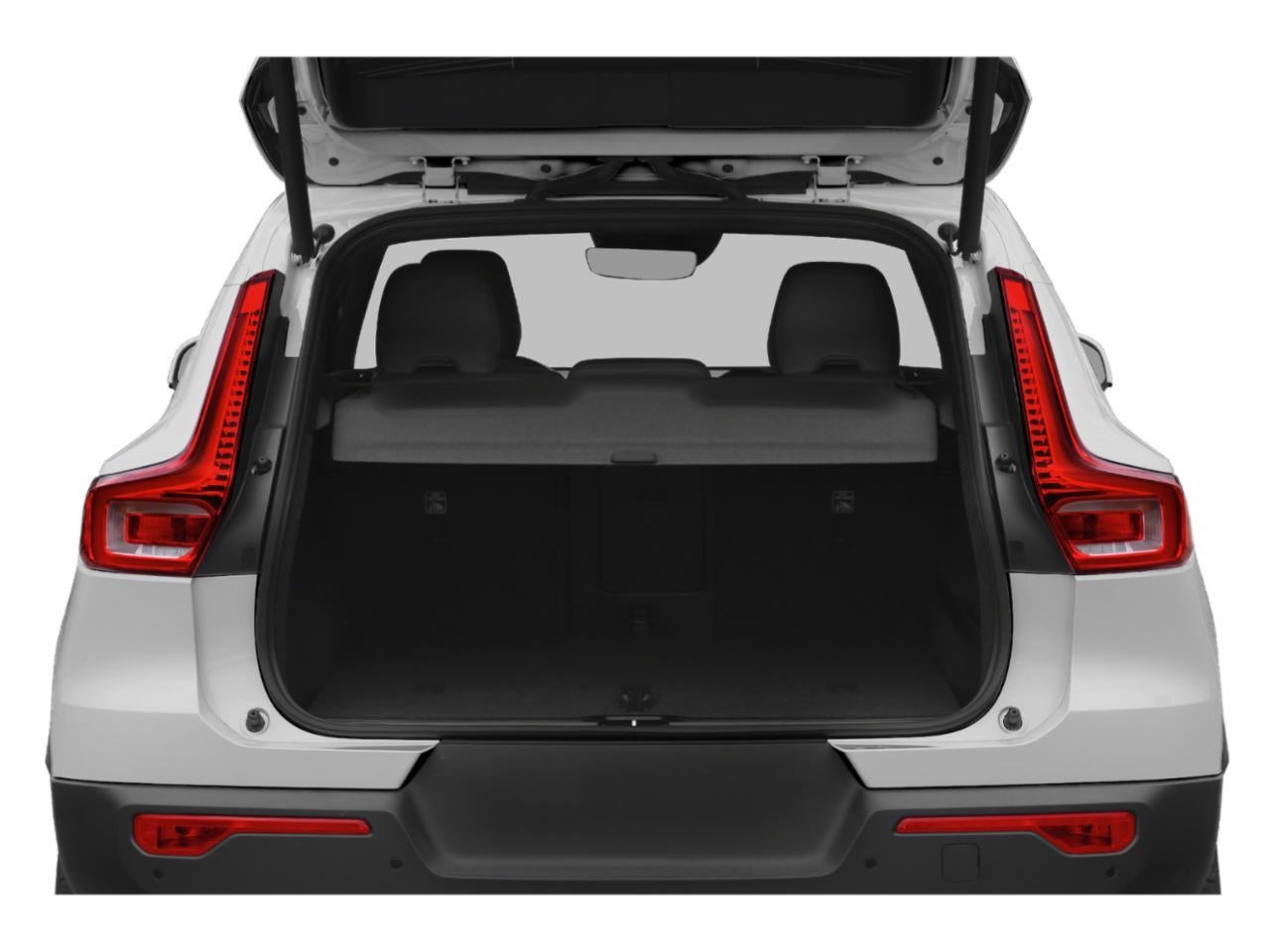 2020 Volvo XC40 T5 AWD Momentum